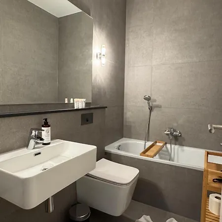 Appartement Nooqa - Living Collection - Parkplatz, Smart Tv, Kueche, Voll Ausgestattet Duisbourg