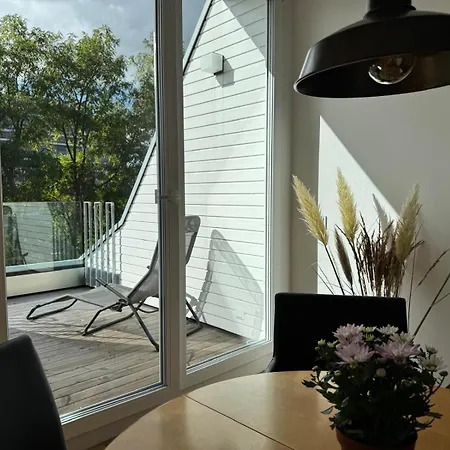 Appartement Nooqa - Living Collection - Parkplatz, Smart Tv, Kueche, Voll Ausgestattet Duisbourg