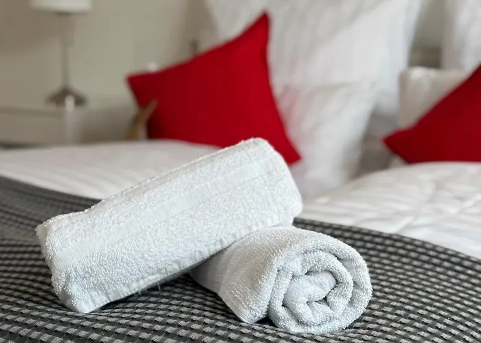 Appartement Nooqa - Living Collection - Parkplatz, Smart Tv, Kueche, Voll Ausgestattet Duisburg